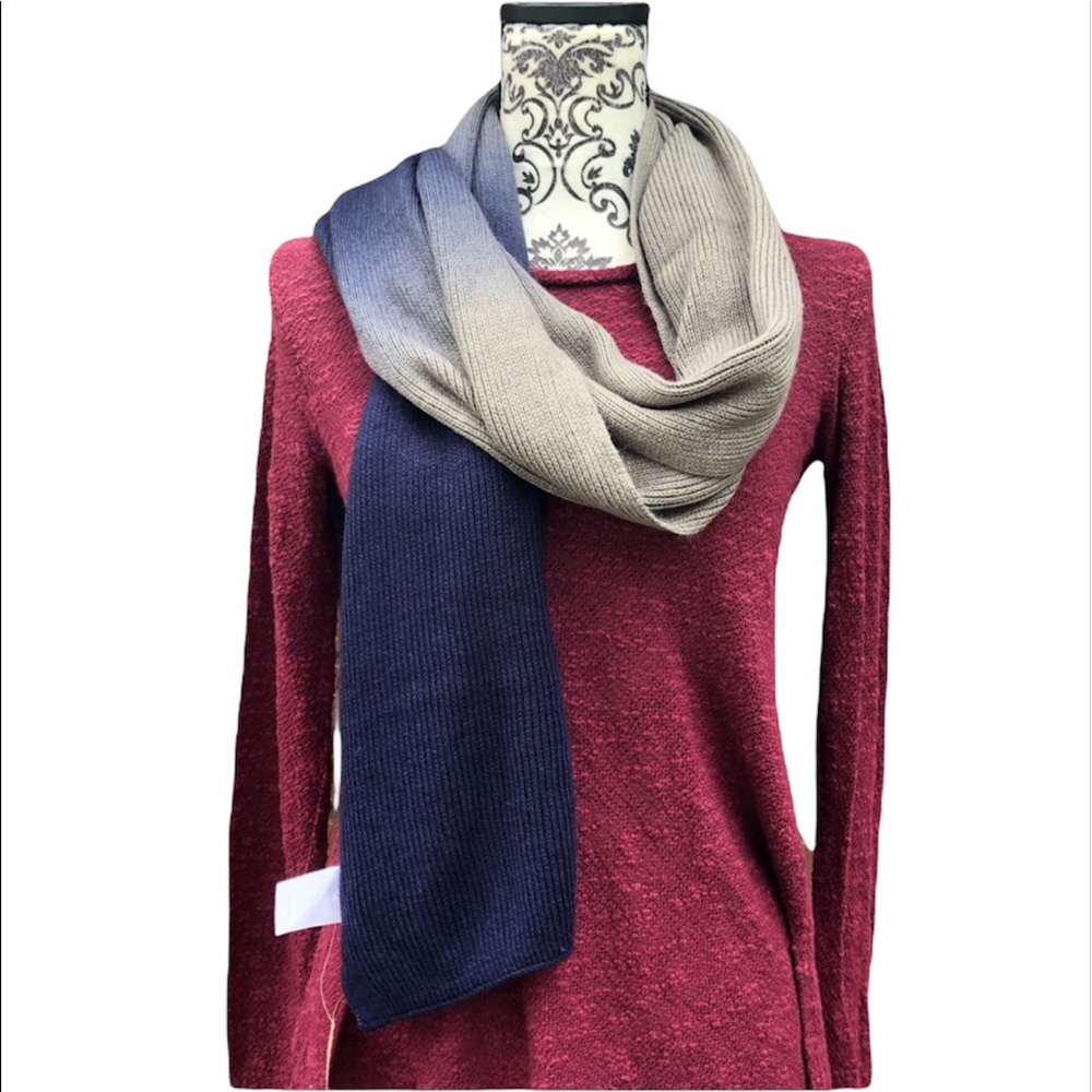 NWT Earthbound Scarf Blue Gray Ombré Sweater Knit New Lightweight NEW
